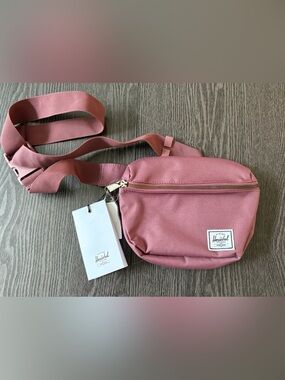 Herschel Fifteen Hip Pack / Belt Bag – Ash Rose Pink – NWT